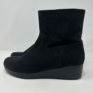 Cole Haan Black Suede Ankle Booties Women’s Size 7B